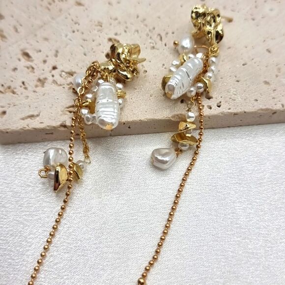 New ANTHRO Golden nugget pearl Dangling earrings - Picture 5 of 9